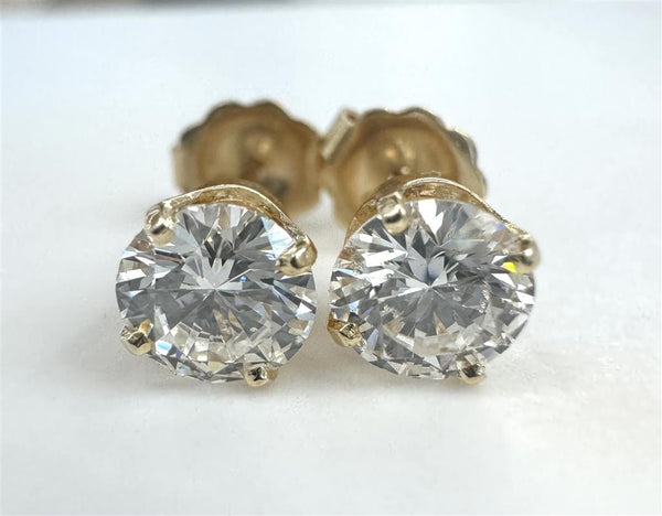 Classic & Contemporary 14K Gold Yellow 1 Carats Four-Prong Diamond Stud Earrings