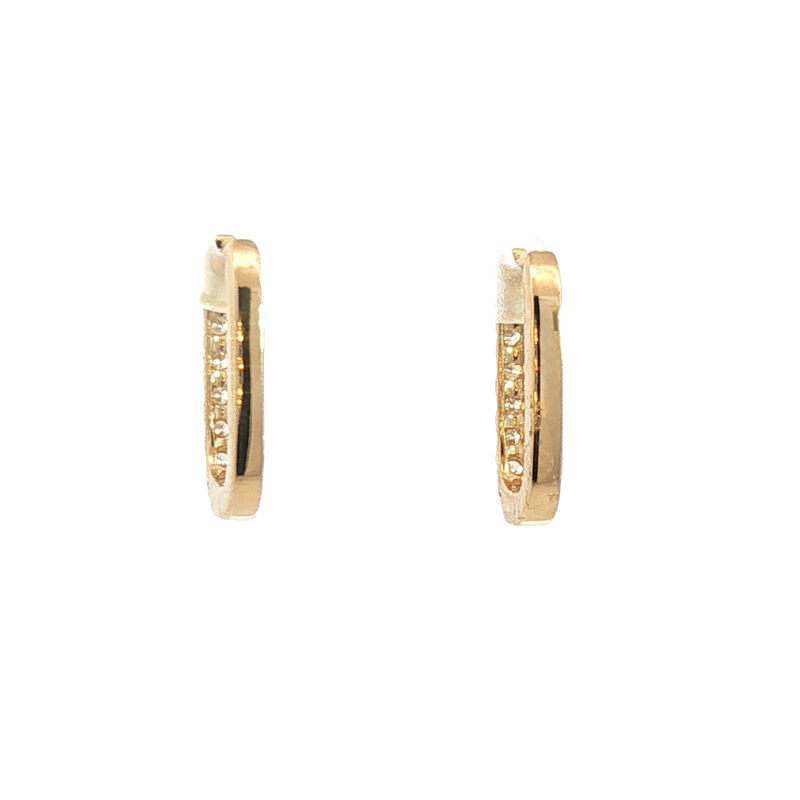 Classic & Contemporary 14K Yellow Gold 0.34 Carats Diamond Medium Oval Hoop Earrings