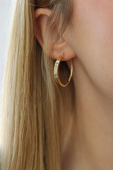 Elegant Precious Metal Earrings 14K Gold Yellow Medium Hoop 37x25mm Flat Earrings