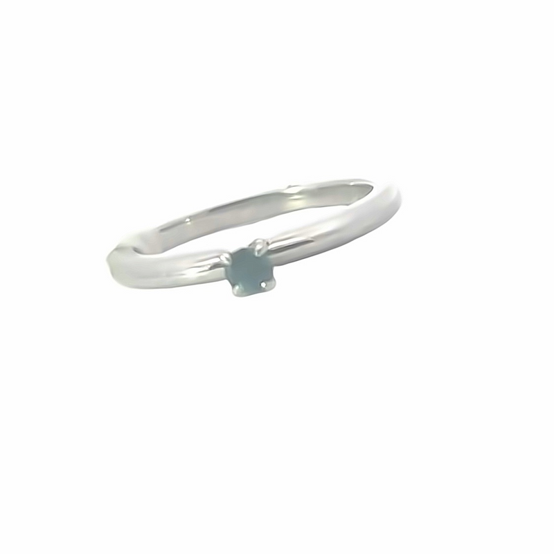 White 14 Karat Gold Sapphire Solitaire Ring