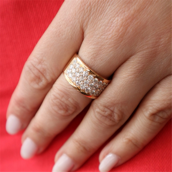 Elegant & Trendy 18K Rosé Gold 2.31 Carats 11mm Diamond Fashion Band
