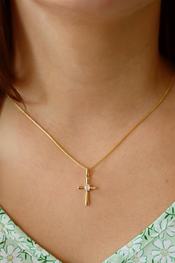 Elegant Diamond Necklaces & Pendants 18K Yellow Gold Emerald Cut 0.23 Carats Diamond Medium Cross Pendant