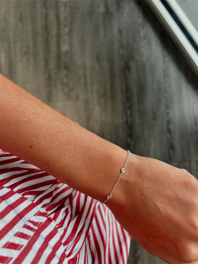 Sophisticated & Timeless Diamond Bracelets 14K White Gold 0.13 Carats Diamond Station Bracelet - 7 Inch