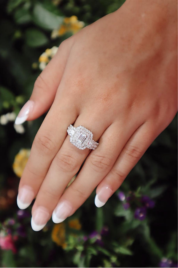 14K Gold White Halo 6x5mm Emerald Cut Engagement Ring - 1.08 CTW Diamond