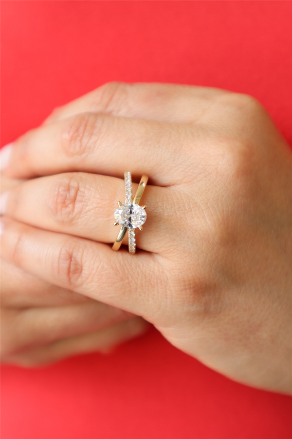 MPJ Exclusive Elegant Diamond Mountings 14K Gold Yellow Diamond Accented Oval 1.50 Carats, 8x6 MM Split Design Engagement Ring - 0.28 Carats Accent Diamonds