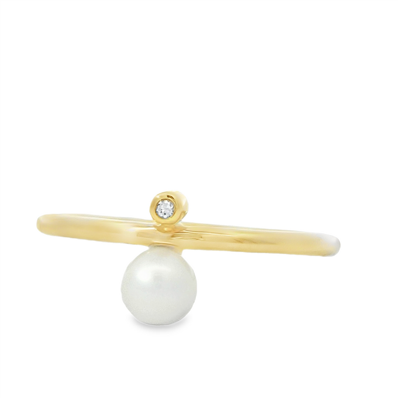 Yellow 14 Karat Gold Cultured Pearl & 0.01 Carats Diamond Fashion Ring