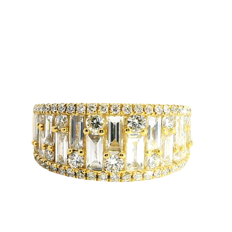 Elegant & Trendy 18K Yellow Gold Round & Baguette 1.98 Carats Diamond Ring