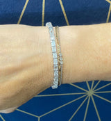 White 18 Karat Gold 11.28 Carats Emerald Cut Diamonds Tennis Bracelet