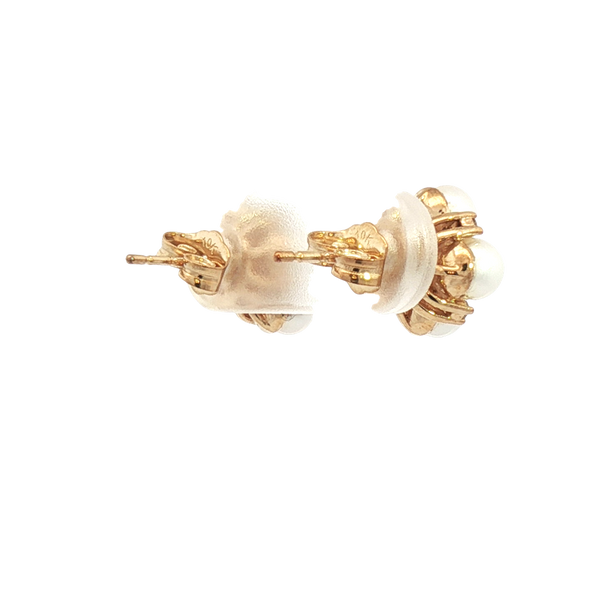 Timeless & Sophisticated Design 10K Yellow Gold 4MM Cultured Pearls & 0.10 Carats Diamonds Stud Earrings