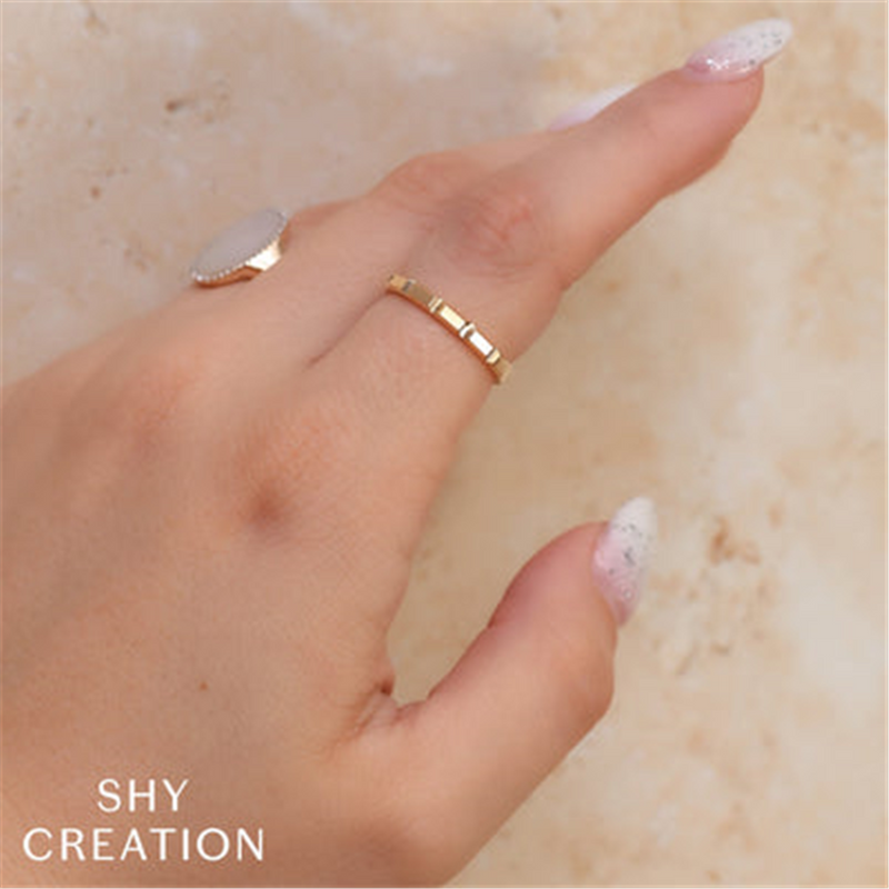 Luxurious Precious Metal Ring 14K Yellow Gold Stackable Geometric Ring