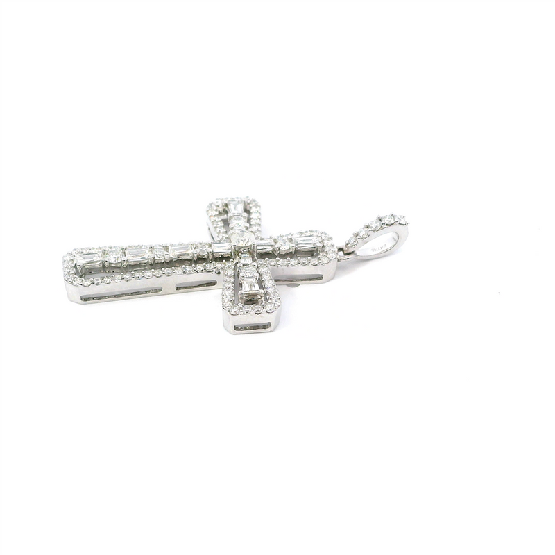 Elegant Diamond Necklaces & Pendants 18K White Gold 0.77 Carats Baguette & Round Diamond Medium Cross Pendant
