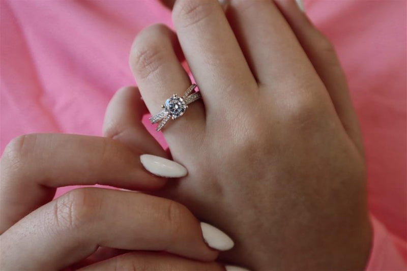 18K Two-Toned White & Rose Gold 0.32 Carats Diamond Diamond Accented Split-Shank Engagement Ring