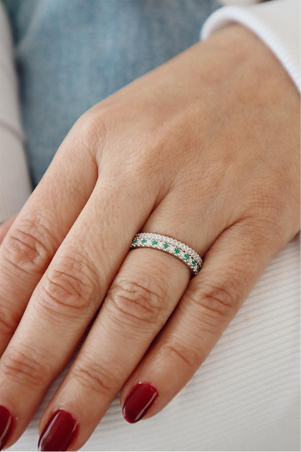 Elegant Diamond Bands 14K Gold White Stackable 0.15 Carats Diamond Anniversary Band