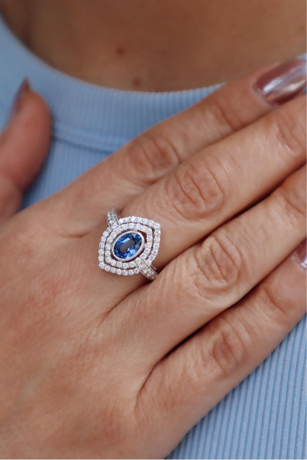 18K White Gold Oval-Cut Sapphire & Diamond Double Halo Ring, 0.99ct Sapphire & 0.77ct Diamonds, F/E Color, VS1-SI1 Clarity