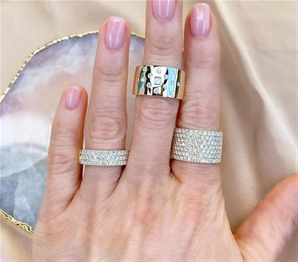 Elegant & Trendy 14K White Gold 0.91 Carats Diamond Ring