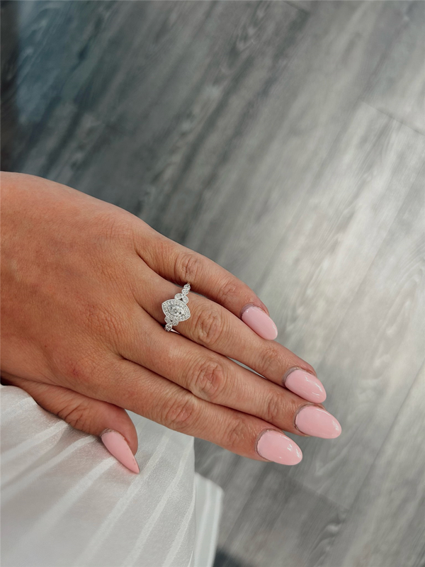 14K Gold White Halo Round Diamond Engagement Ring - 0.33 CTW Diamond