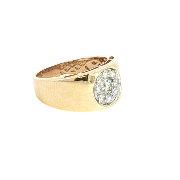 Elegant & Trendy 14K Yellow Gold 0.70 Carats Diamond Signet Ring