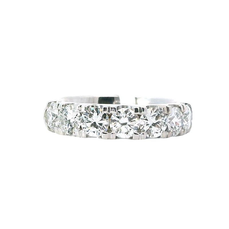 Elegant Diamond Bands 18K White Gold 1.83 Carat Diamond 7 Stone Band