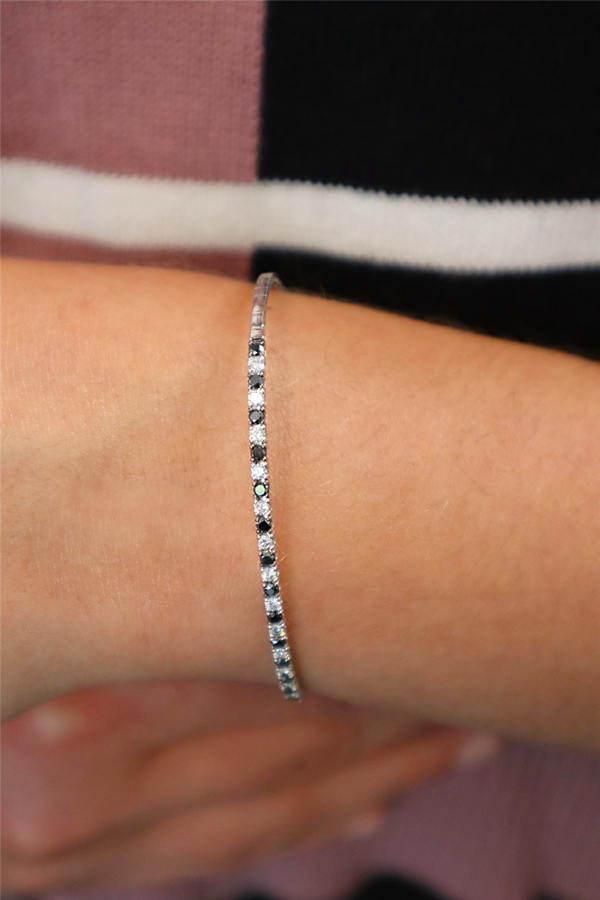Sophisticated & Timeless Diamond Bracelets 14K Gold White & Titanium Black & White Diamond Flexible Bangle Bracelet - 1.01 CTW, Size 6.75 Inch