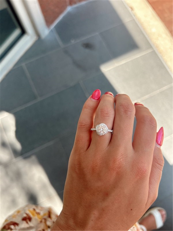 White 18 Karat Gold 0.44 Carats Diamond Halo Round Engagement Ring