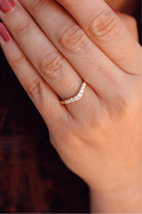 Elegant Diamond Bands 14K Gold Yellow Contoured 1/4 Carats Diamond Anniversary Band