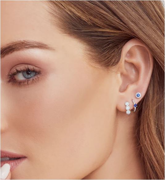 White 14 Karat Gold 0.37 Carats Diamond Huggie Earrings