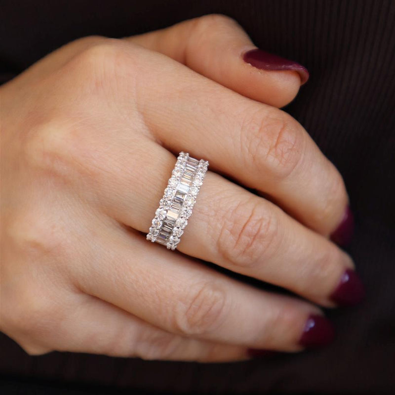 Elegant Diamond Bands 18K White Gold Baguette & Round 1.45 Carats Diamond Band