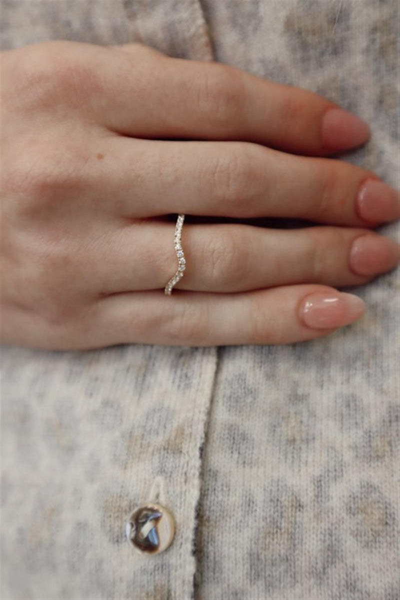 14K Yellow Gold Diamond Contoured Anniversary Band, 0.25ctw