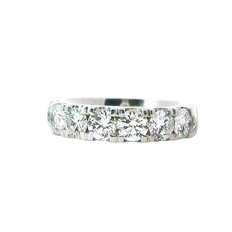 Elegant Diamond Bands 18K White Gold 1.83 Carat Diamond 7 Stone Band