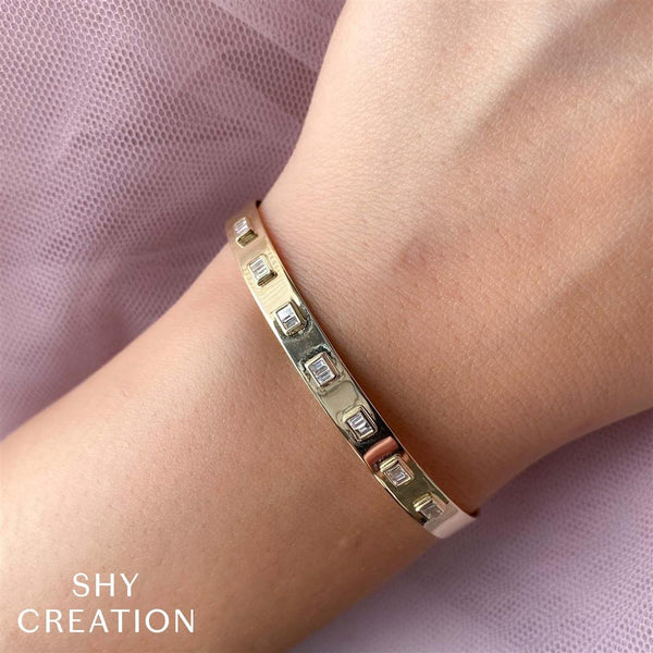 Yellow 14 Karat Gold 1/2 Carats Diamond Bangle Bracelet