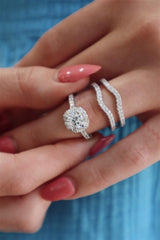 White 14 Karat Gold 0.55 Carats Diamond Engagement Ring Guard