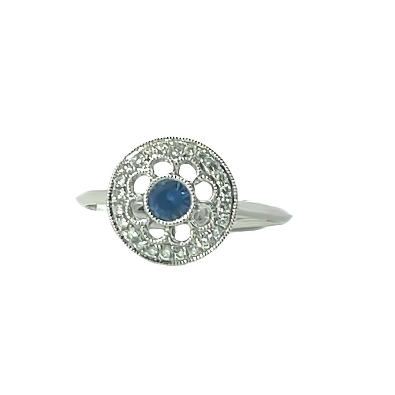 White 18 Karat Gold 0.22 Carats Sapphire & 0.15 Carats Diamond Vintage Ring