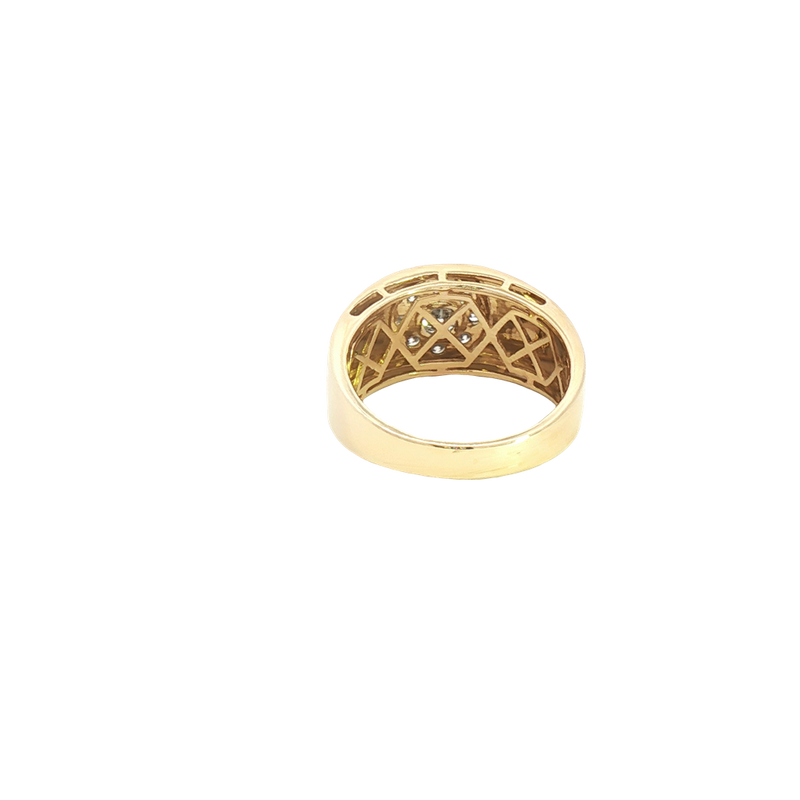 Elegant & Trendy 14K Yellow Gold 0.70 Carats Diamond Signet Ring