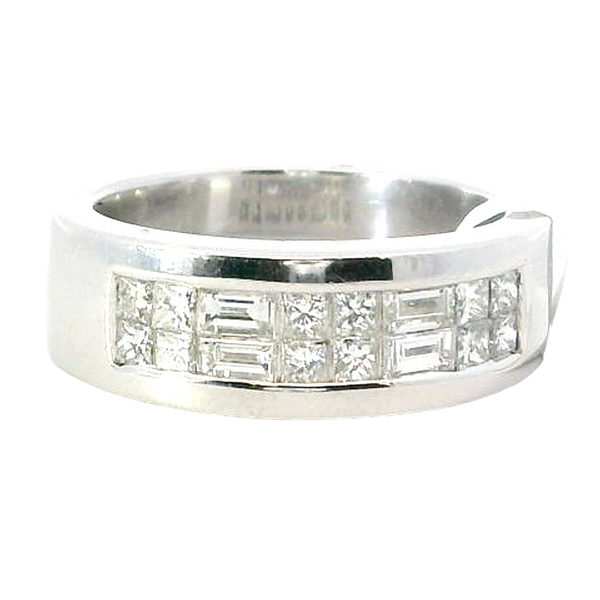 Elegant & Trendy 18K White Gold Channel Set Baguette & Princess Cut 0.84 Carat Diamond Ring