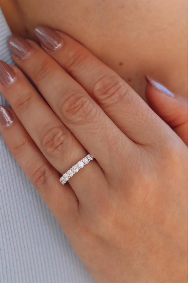 18K White Gold Anniversary Diamond Wedding Band, 0.80ct 9 Round Diamonds, F/G Color, VS2 Clarity
